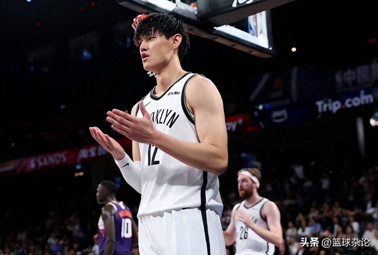 包含关键时刻布鲁克林篮网调整名单以备CBA常规赛，内部沟通环节打磨，球迷炸锅，更衣室氛围转暖的词条